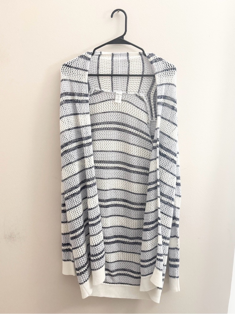 5/$15 🩷 MUST BUNDLE GAP Striped Open-Front Sweater Cardigan